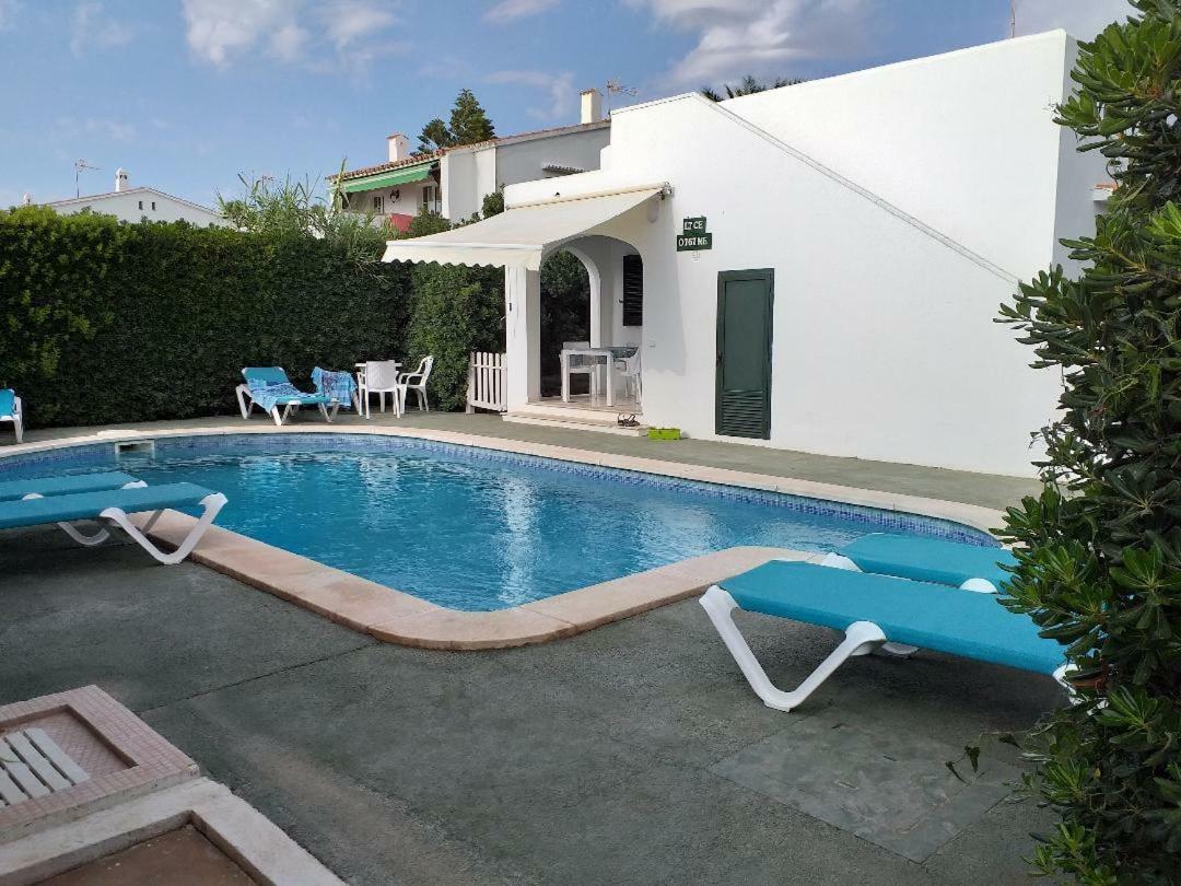 Apartamentos Delfines Cala Blanca  Exterior photo