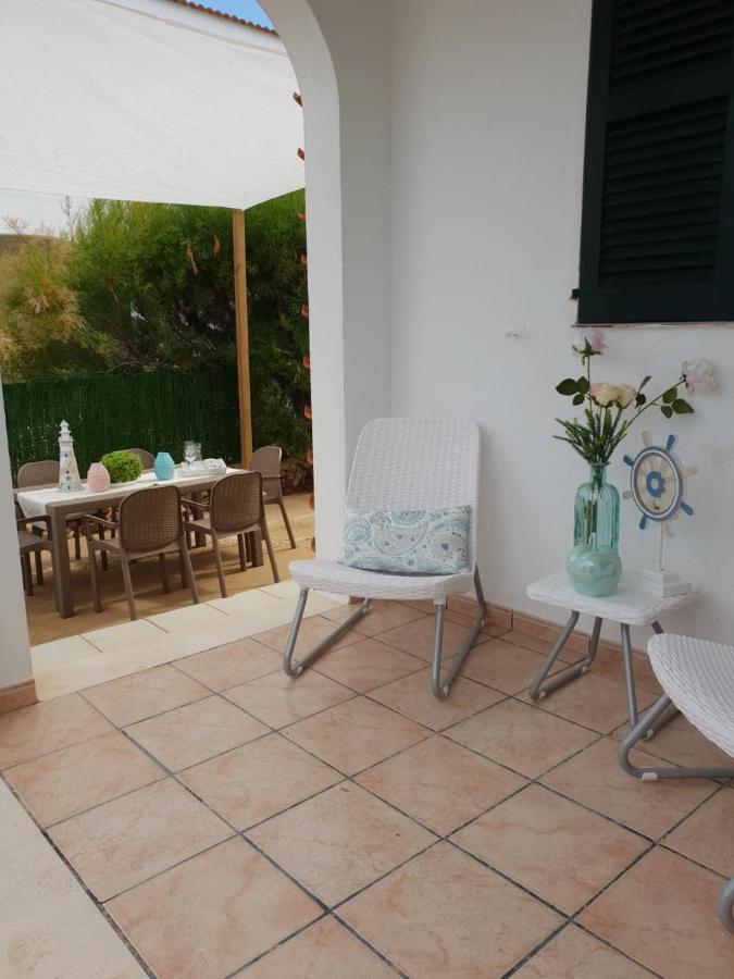 Apartamentos Delfines Cala Blanca  Exterior photo