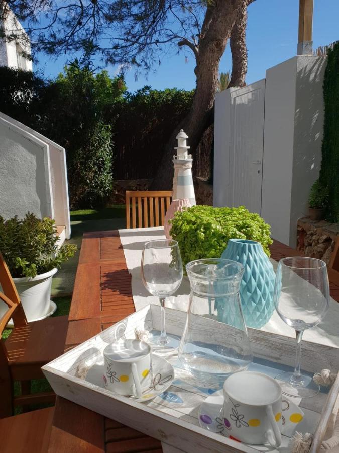 Apartamentos Delfines Cala Blanca  Exterior photo